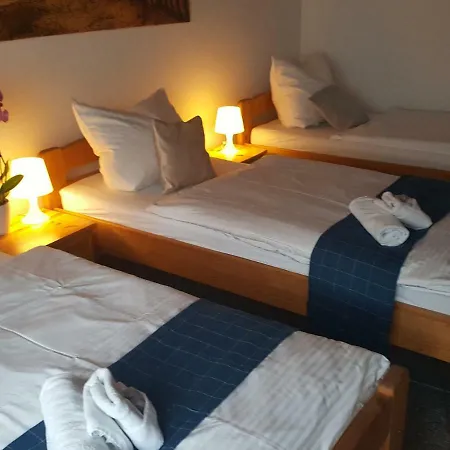 Gastehaus Am Schloss Sayn Bendorf