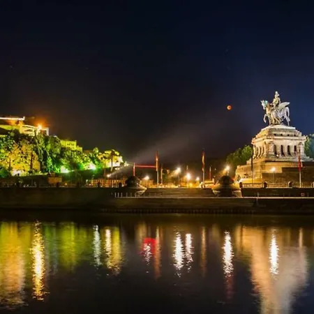 Gasthuis Gastehaus Am Schloss Sayn