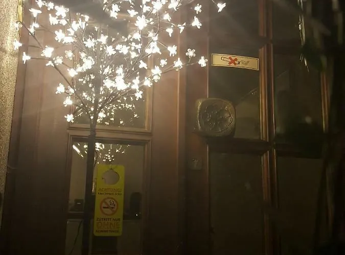 Gastehaus Am Schloss Sayn 本多夫