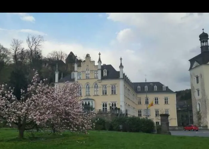 Gastehaus Am Schloss Sayn 招待所 本多夫