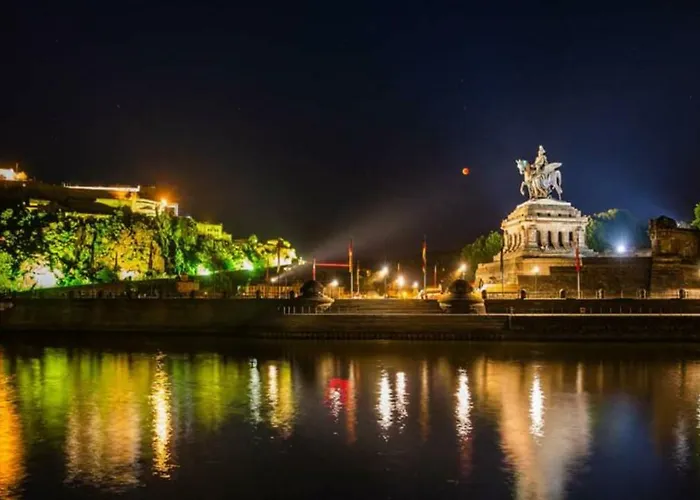 招待所 Gastehaus Am Schloss Sayn